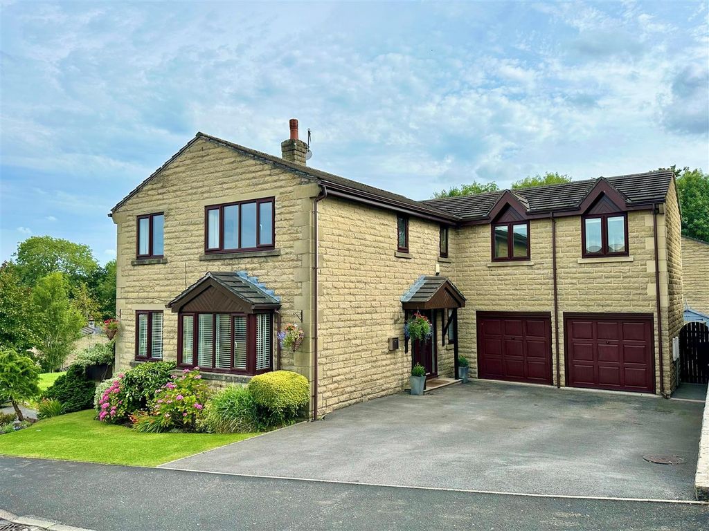 5 bed detached house for saleStoneheads Rise, Whaley Bridge, High Peak SK23
