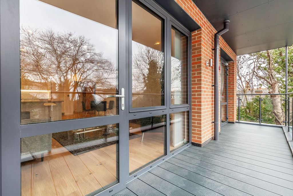 Additional image 13 of 3 bed flat for saleCarnegie House, Harrow On The Hill, Harrow HA1