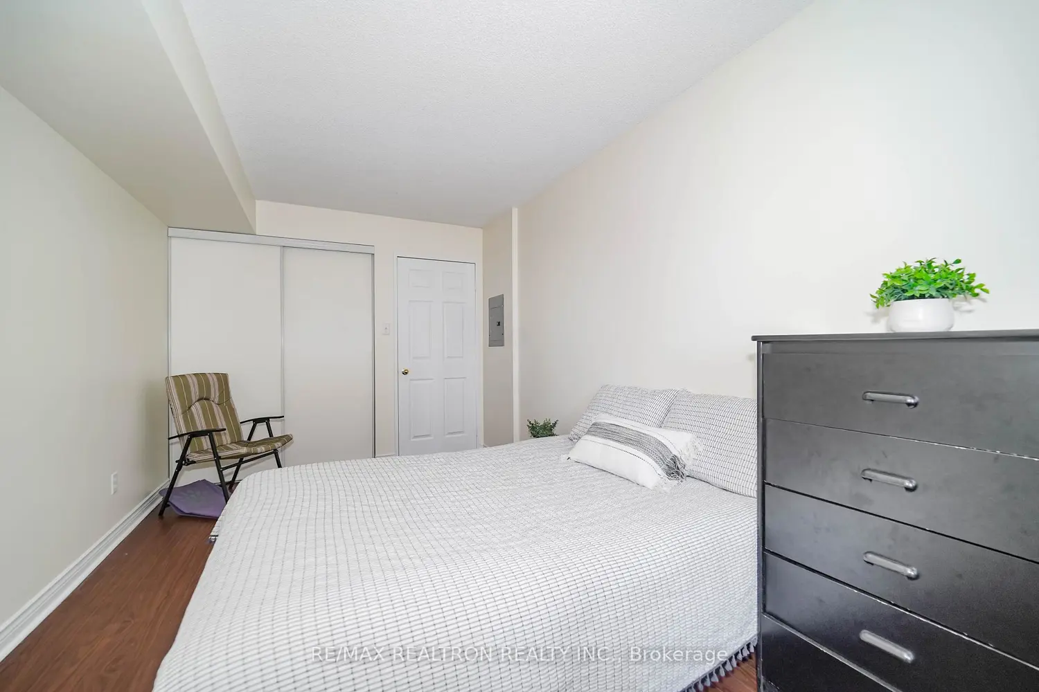 Additional image 18 of 256 Doris Avenue 511
