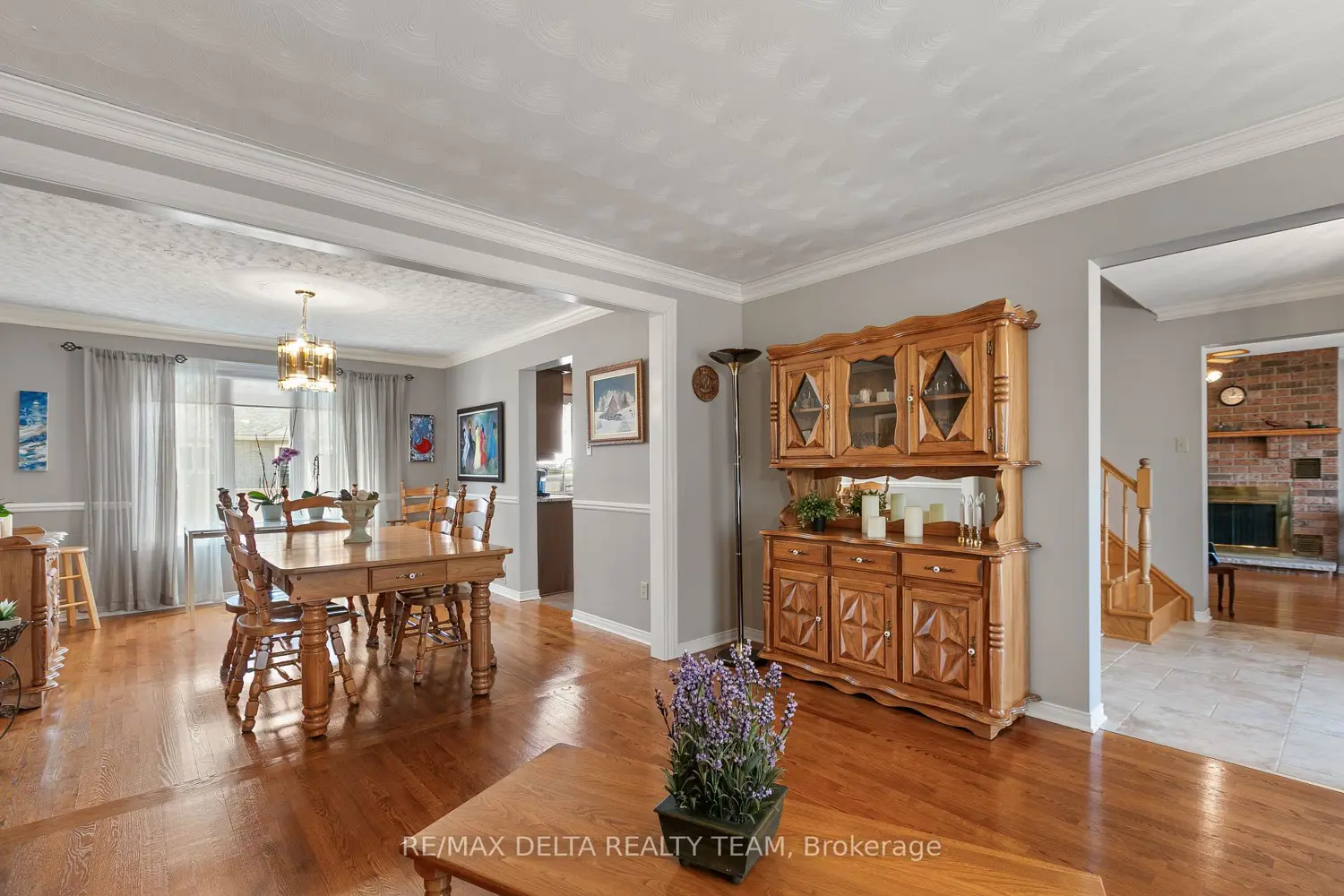 657 Ste Anne Street photo 4