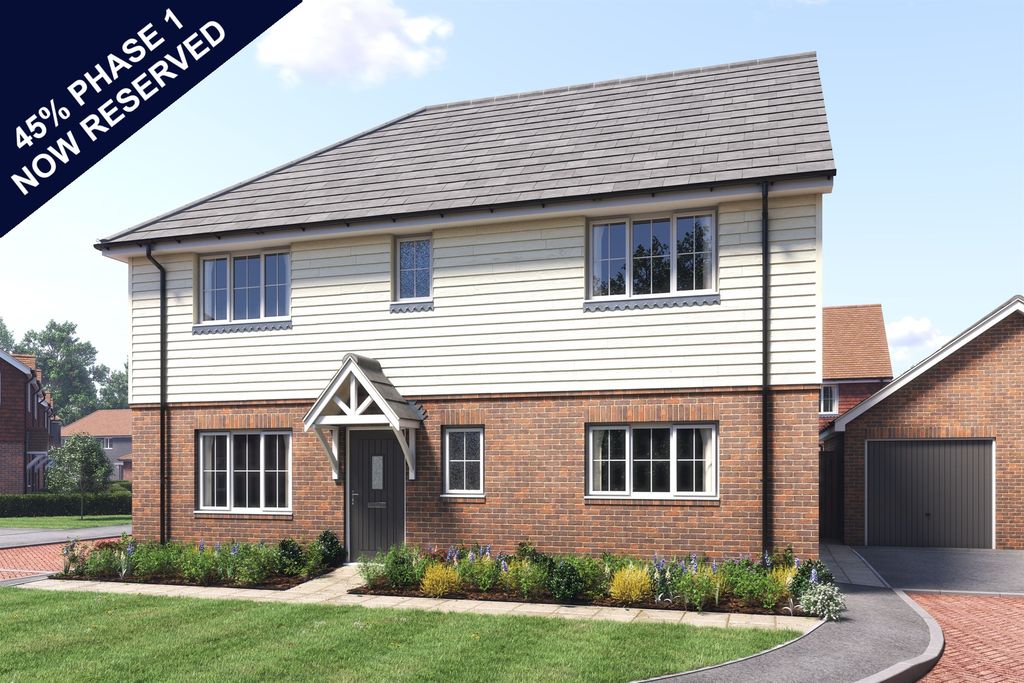 4 bed detached house for saleBurstow Grove, Horley RH6