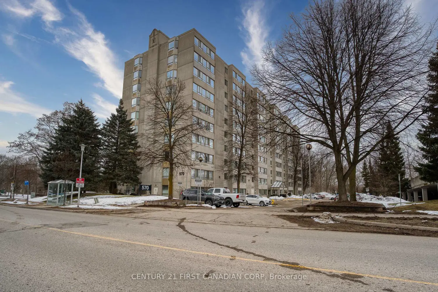570 Proudfoot Lane 912 photo 2