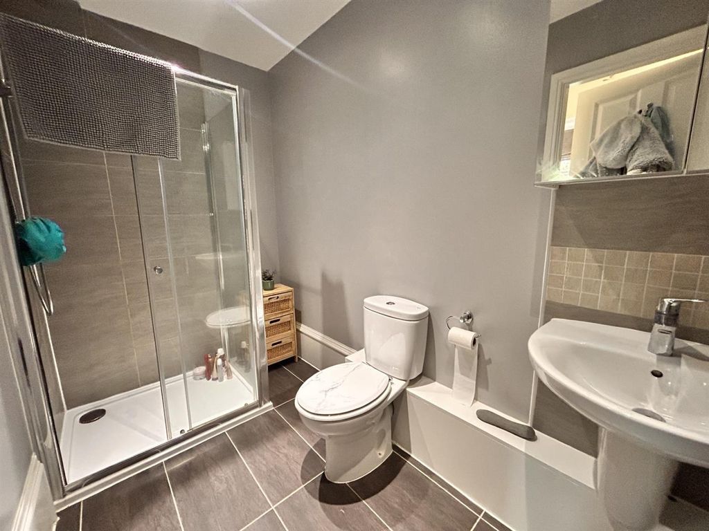 Additional image 17 of 4 bed semi-detached house for saleLinden Road, Halifax HX3