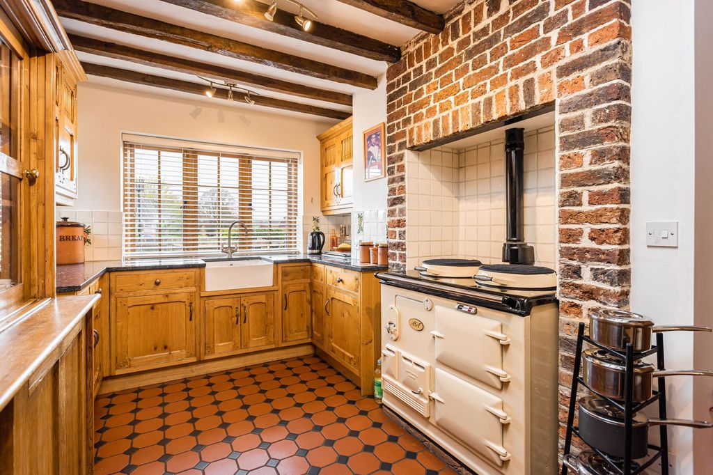 Additional image 4 of 4 bed semi-detached house for saleHigh Street, Hartfield TN7