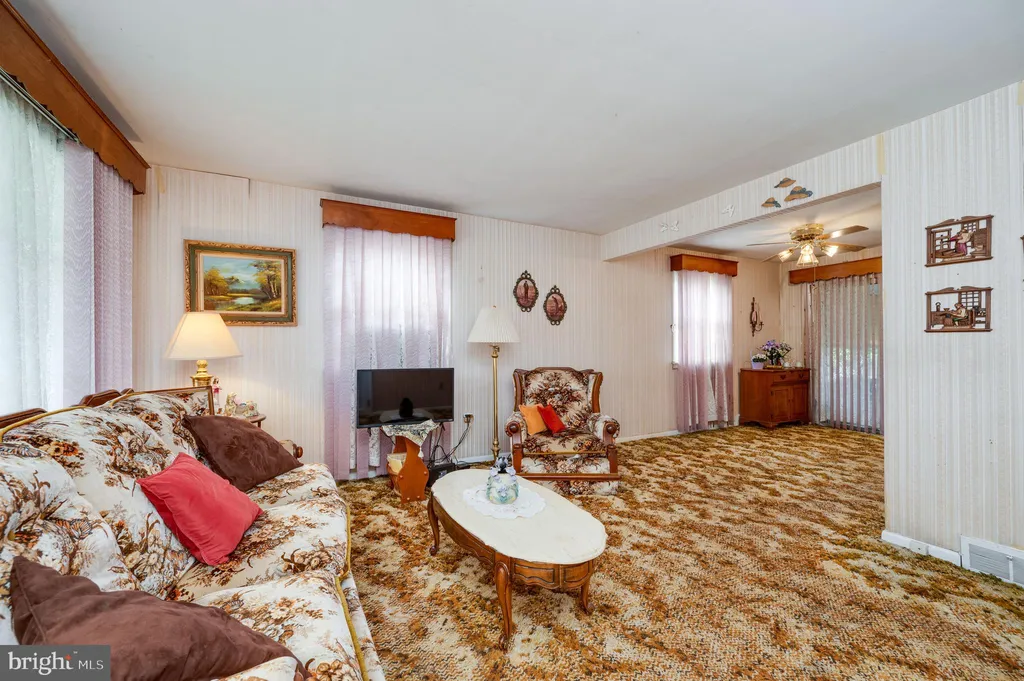 Additional image 10 of 125 E 1st Avenue, Trappe, PA 19426