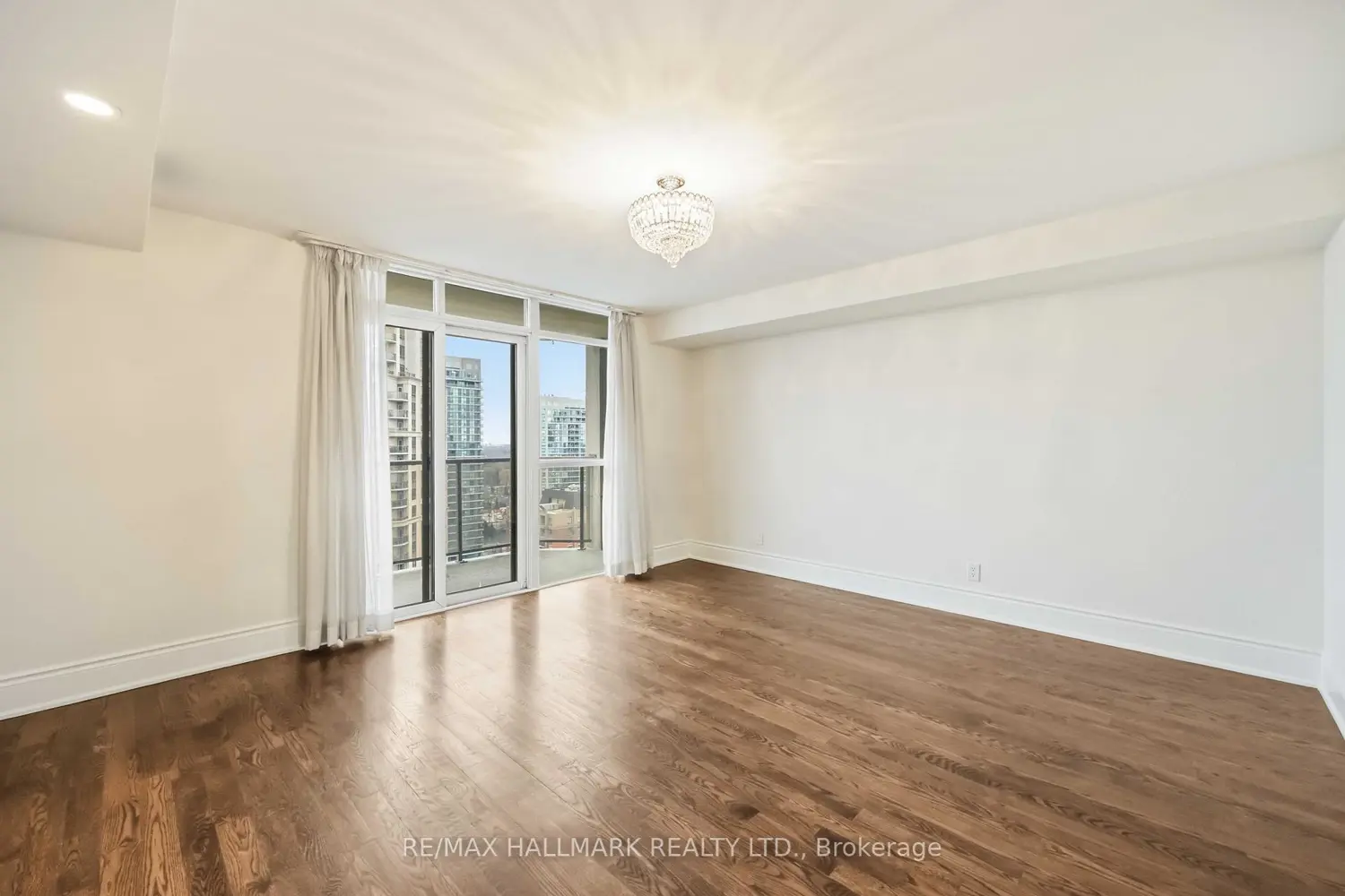 Additional image 12 of 80 Harrison Garden Boulevard 1821