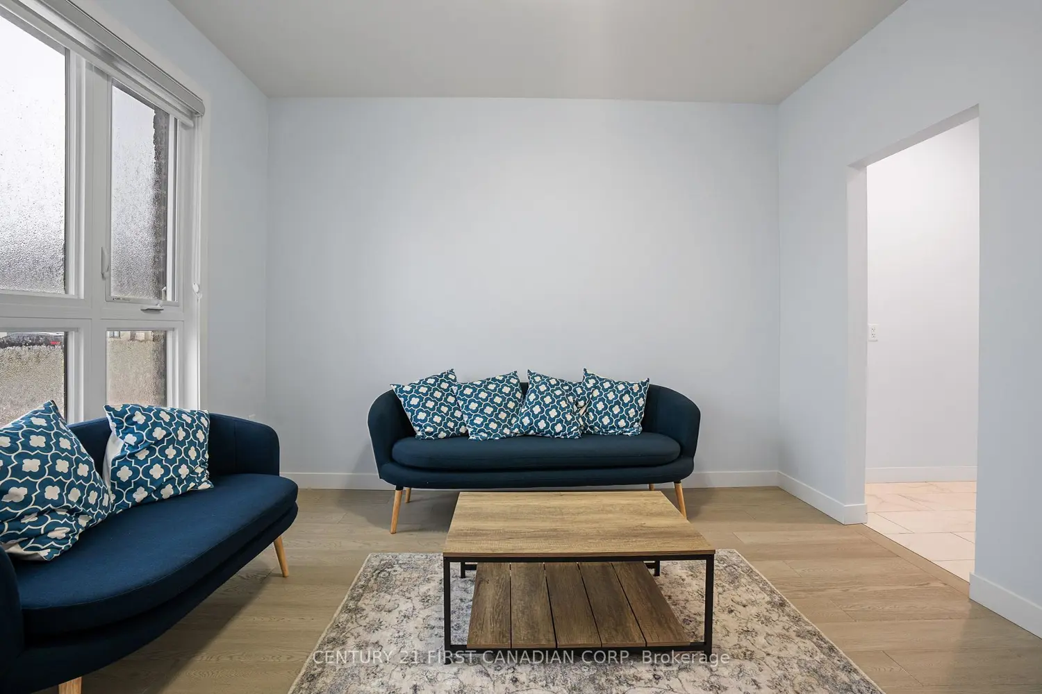 3415 Isleworth Road photo 5