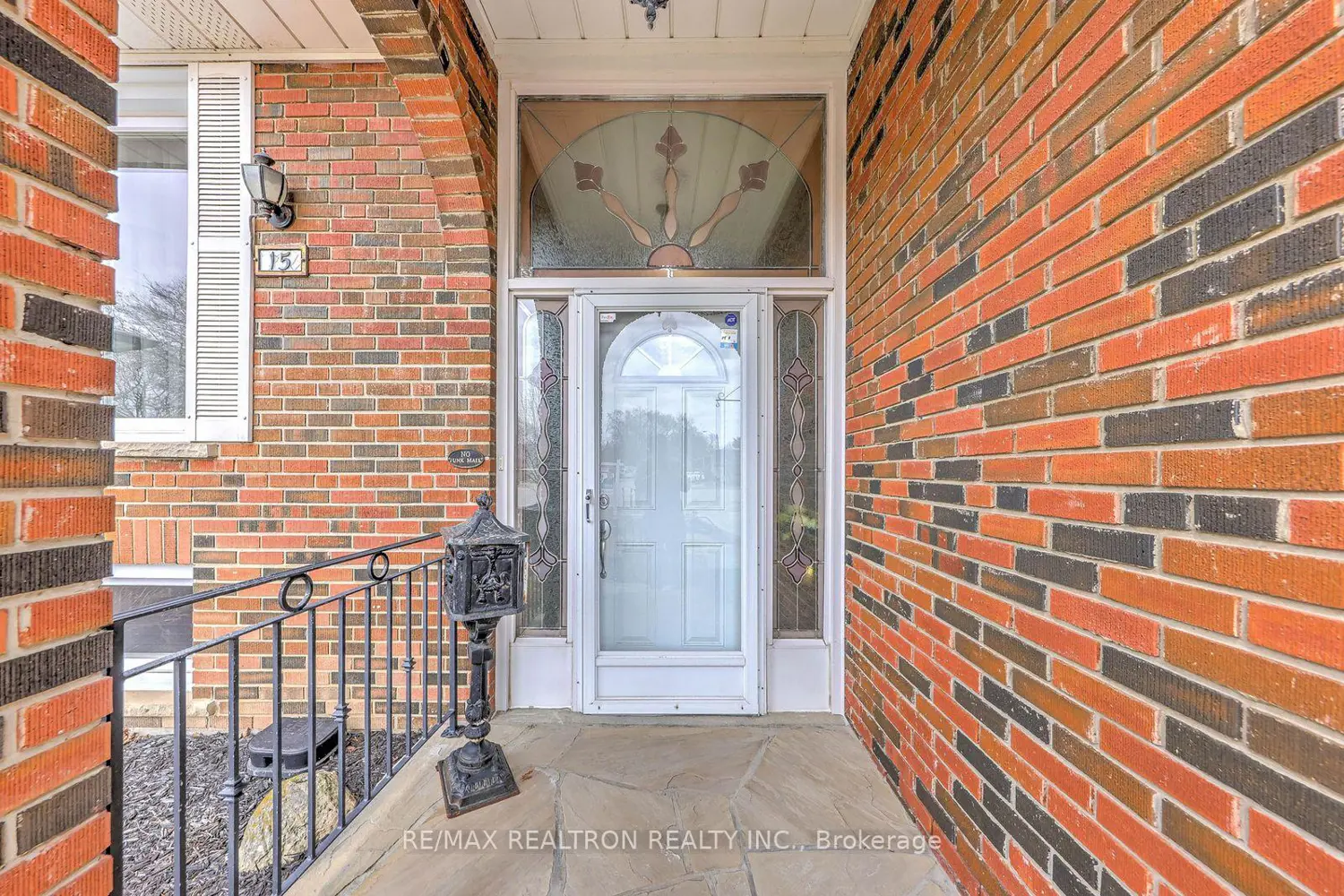 15 Willimart Court photo 2
