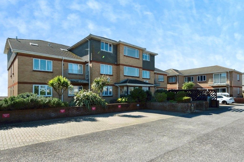 Additional image 12 of 2 bed flat for saleSouthwood Road, Hayling Island, Hampshire PO11