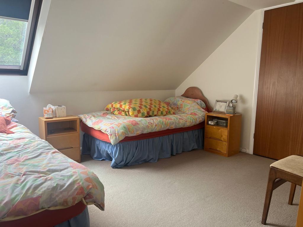 Additional image 7 of 3 bed flat for saleYewlands, Hoddesdon EN11
