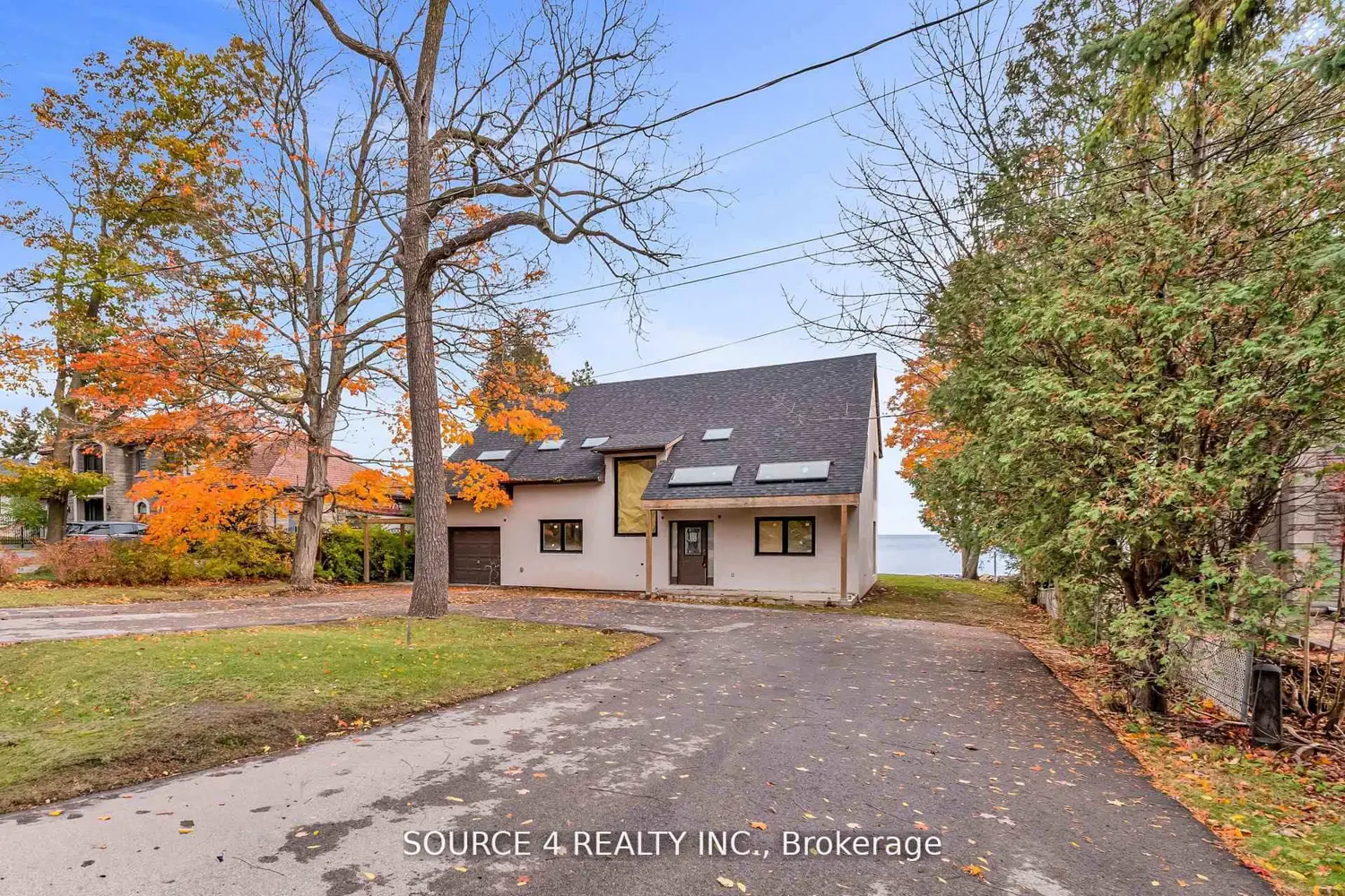 1376 Lakeshore Road