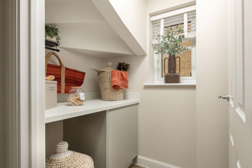 Additional image 3 of 4 bed detached house for sale"Kingsley" at Low Road, Dovercourt CO12