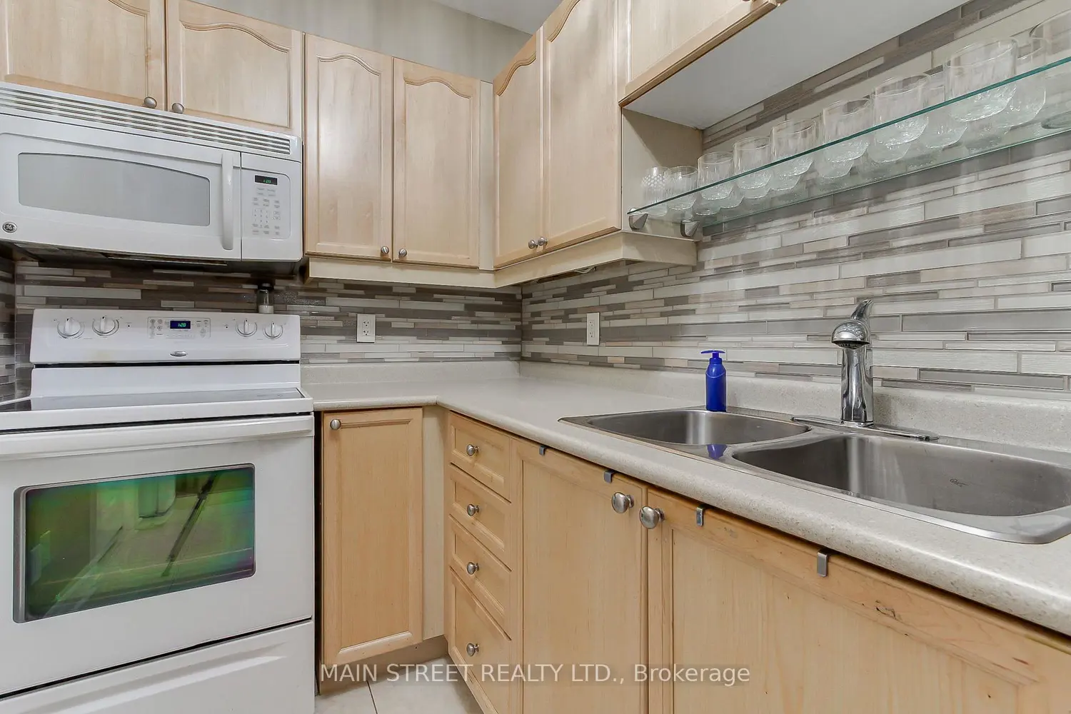 Additional image 11 of 500 Mapleview Drive 305