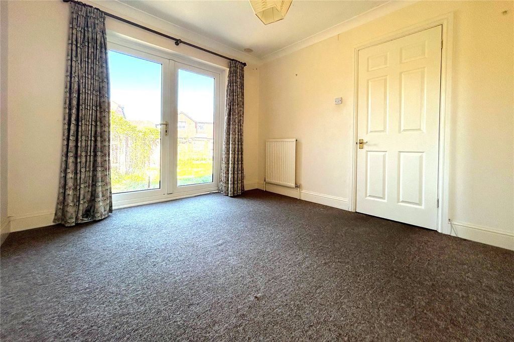 Additional image 17 of 4 bed detached house for saleDriftway Road, Hook, Hampshire RG27