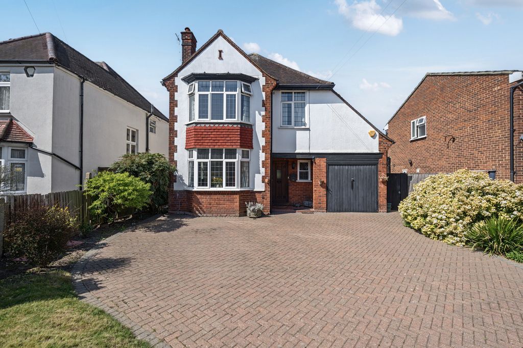 4 bed detached house for saleChurch Road, Hayes, Middlesex UB3