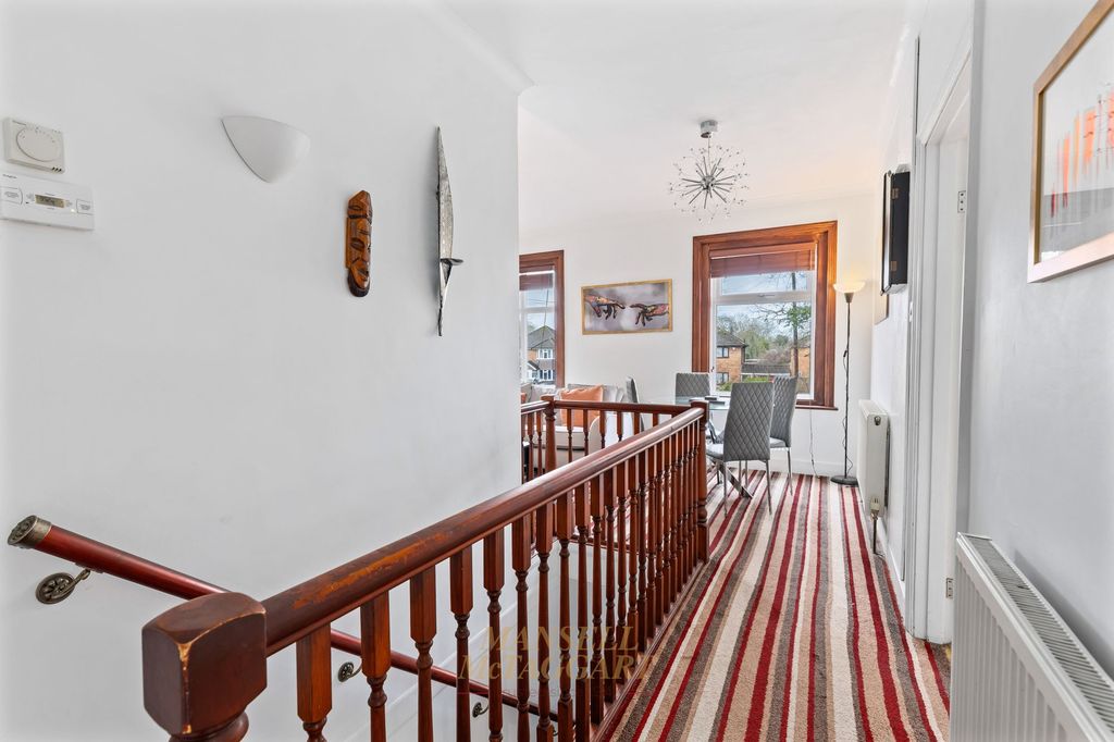 Additional image 9 of 2 bed maisonette for saleBrighton Road, Horley RH6