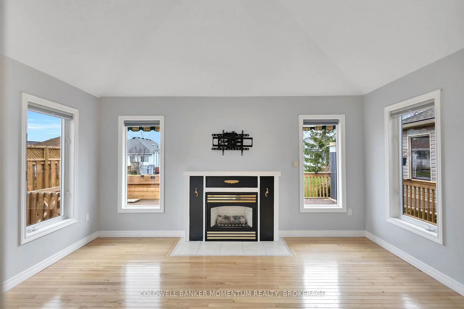 29 Balsam Trail photo 5