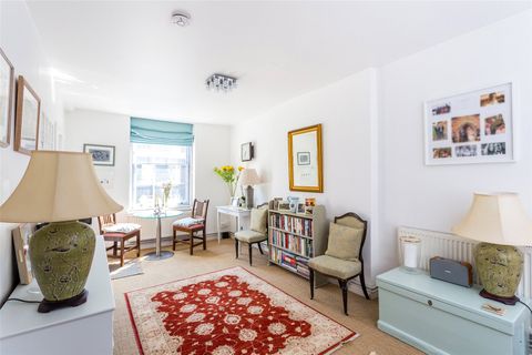 Calthorpe Street, London WC1X