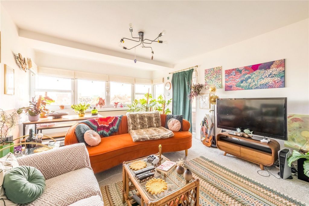 Additional image 2 of 1 bed flat for saleThe Drive, Hove, East Sussex BN3
