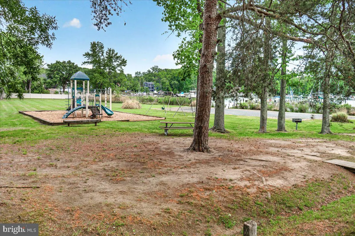 Additional image 102 of 3847 Holly Drive, Edgewater, MD 21037