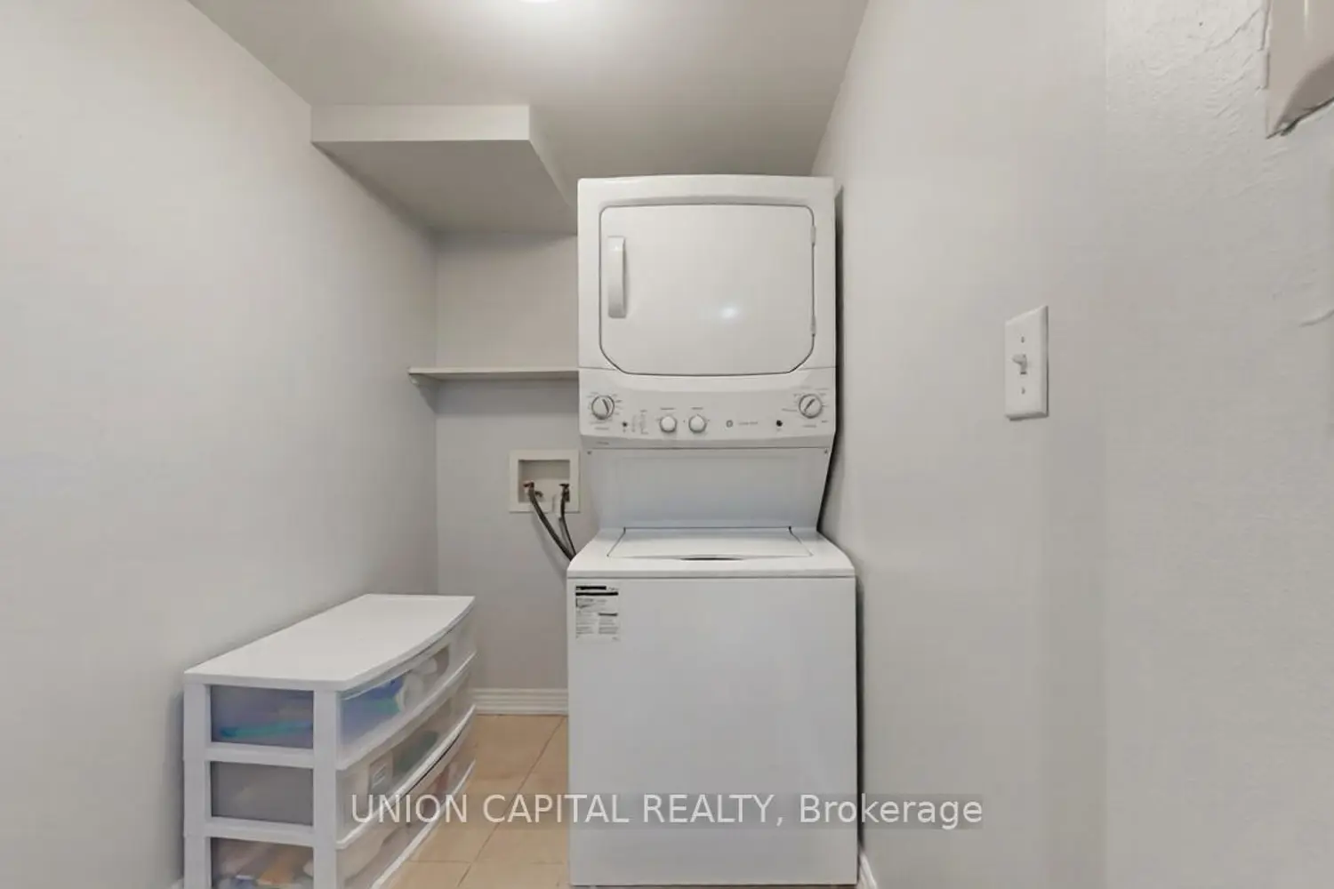 3 Ellesmere Street 217 photo 3