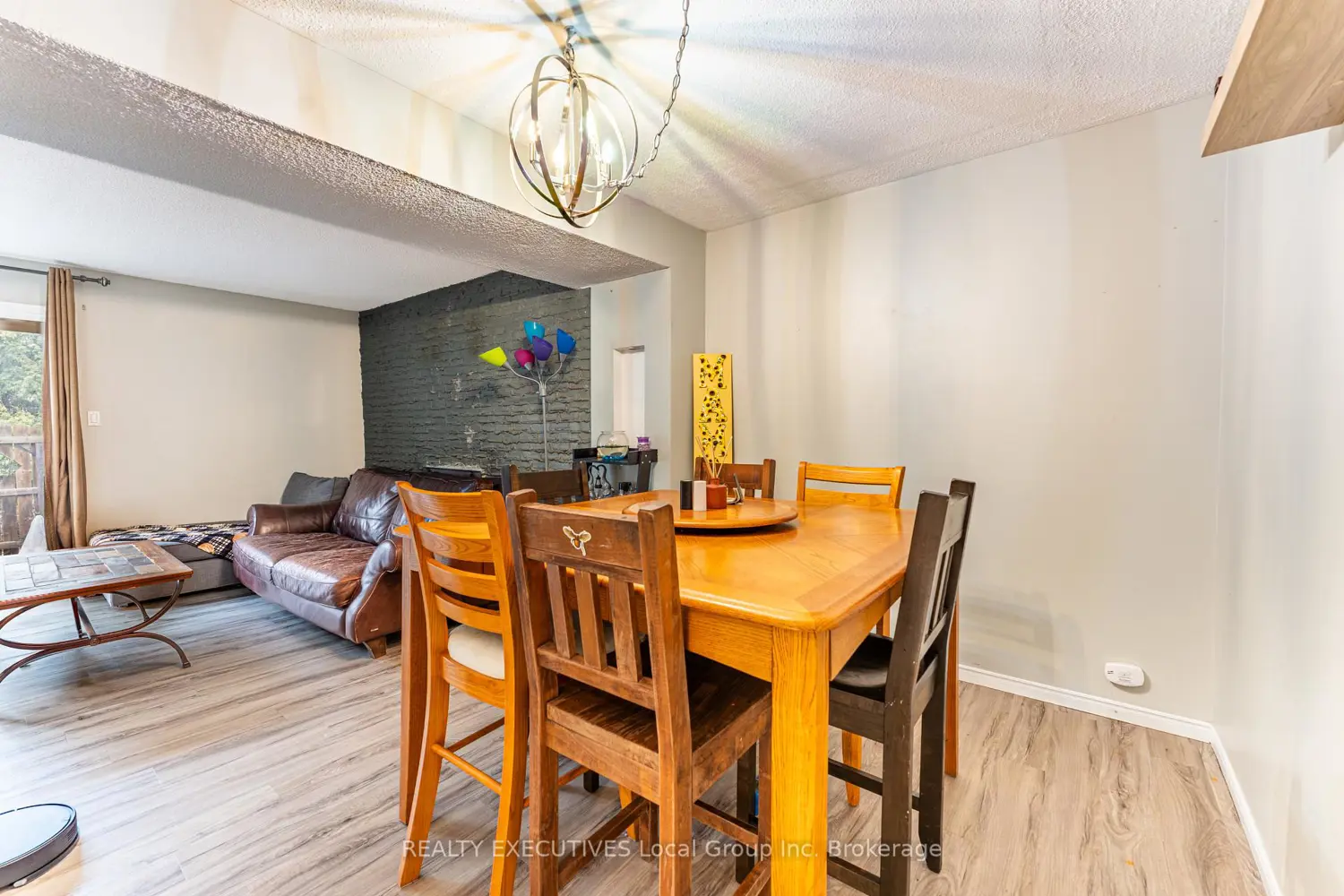 Additional image 11 of 398 Wickstead Avenue 36