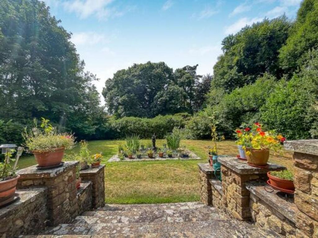 Additional image 14 of 1 bed flat for saleTower Road, Hindhead GU26