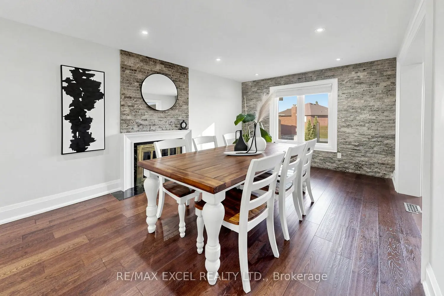 43 Piccadilly Road photo 3