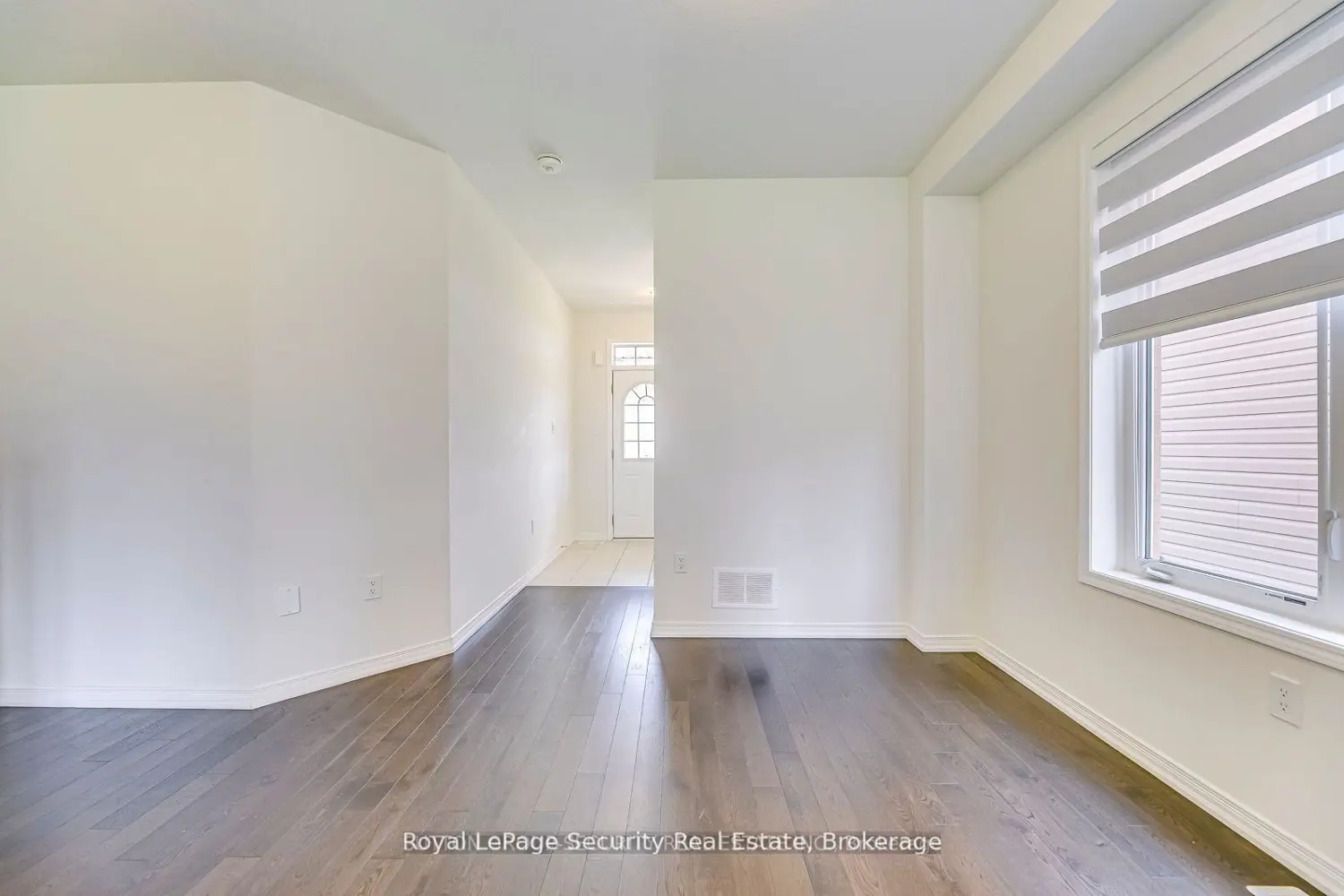 30 Witteveen Drive photo 3