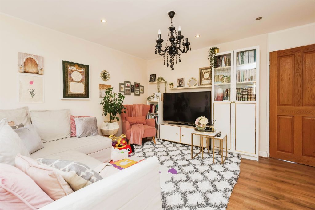 Additional image 3 of 2 bed flat for saleBinswood Road, Halesowen B62