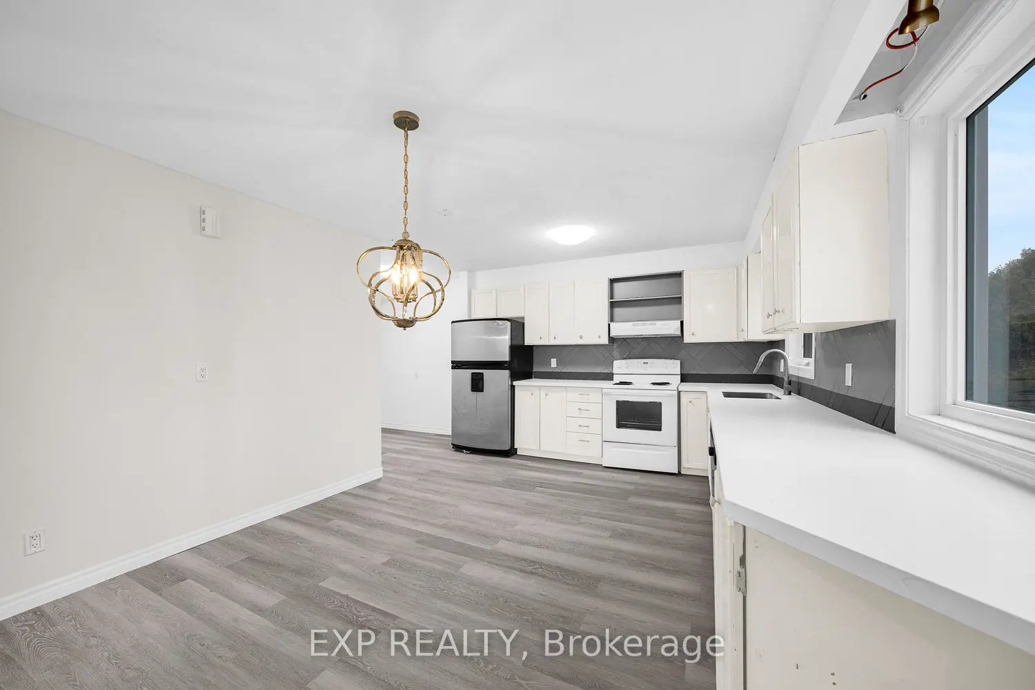 Additional image 4 of 98 Castlegreen Private