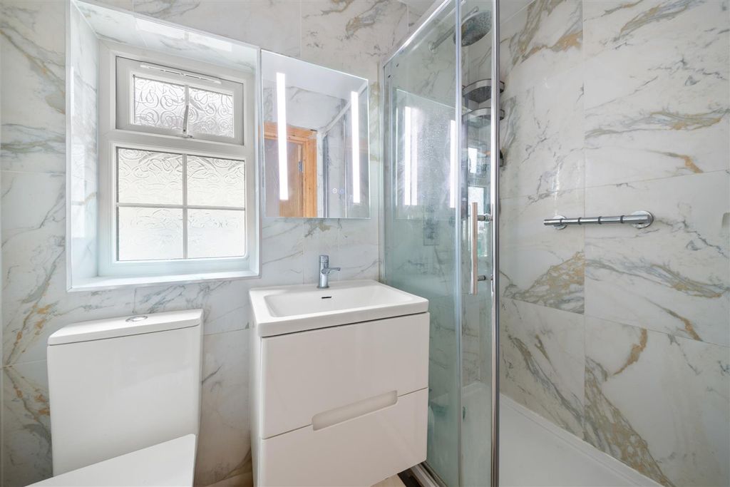 Additional image 15 of 5 bed semi-detached house for saleGrange Road, Hayes UB3