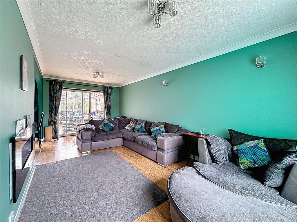 Additional image 3 of 4 bed detached house for saleTranmere Park, Hornsea HU18
