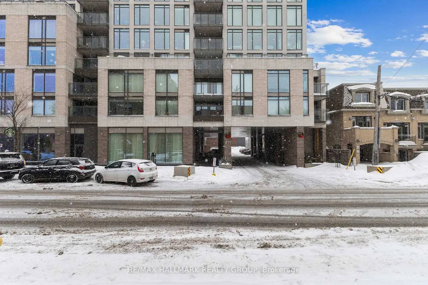 411 Mackay Street 418