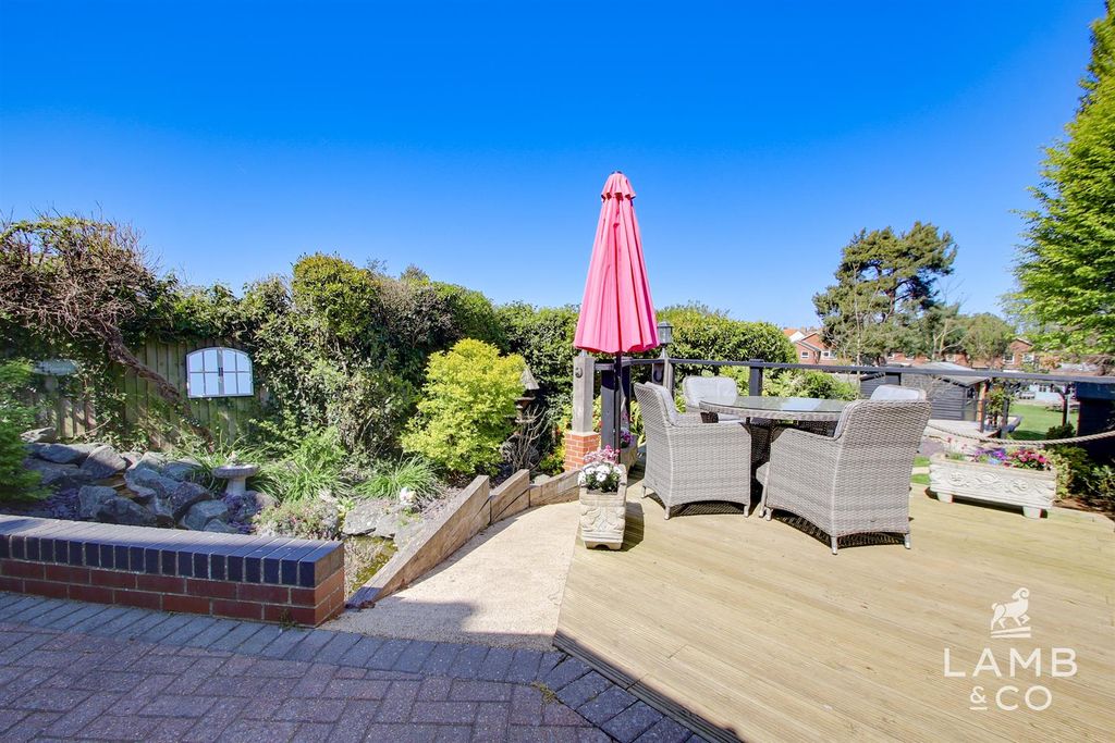 Additional image 38 of 5 bed detached house for saleFronks Road, Dovercourt CO12