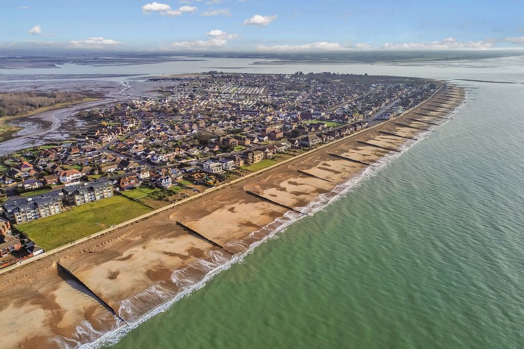 Additional image 36 of 2 bed semi-detached house for saleSouthwood Road, Hayling Island PO11