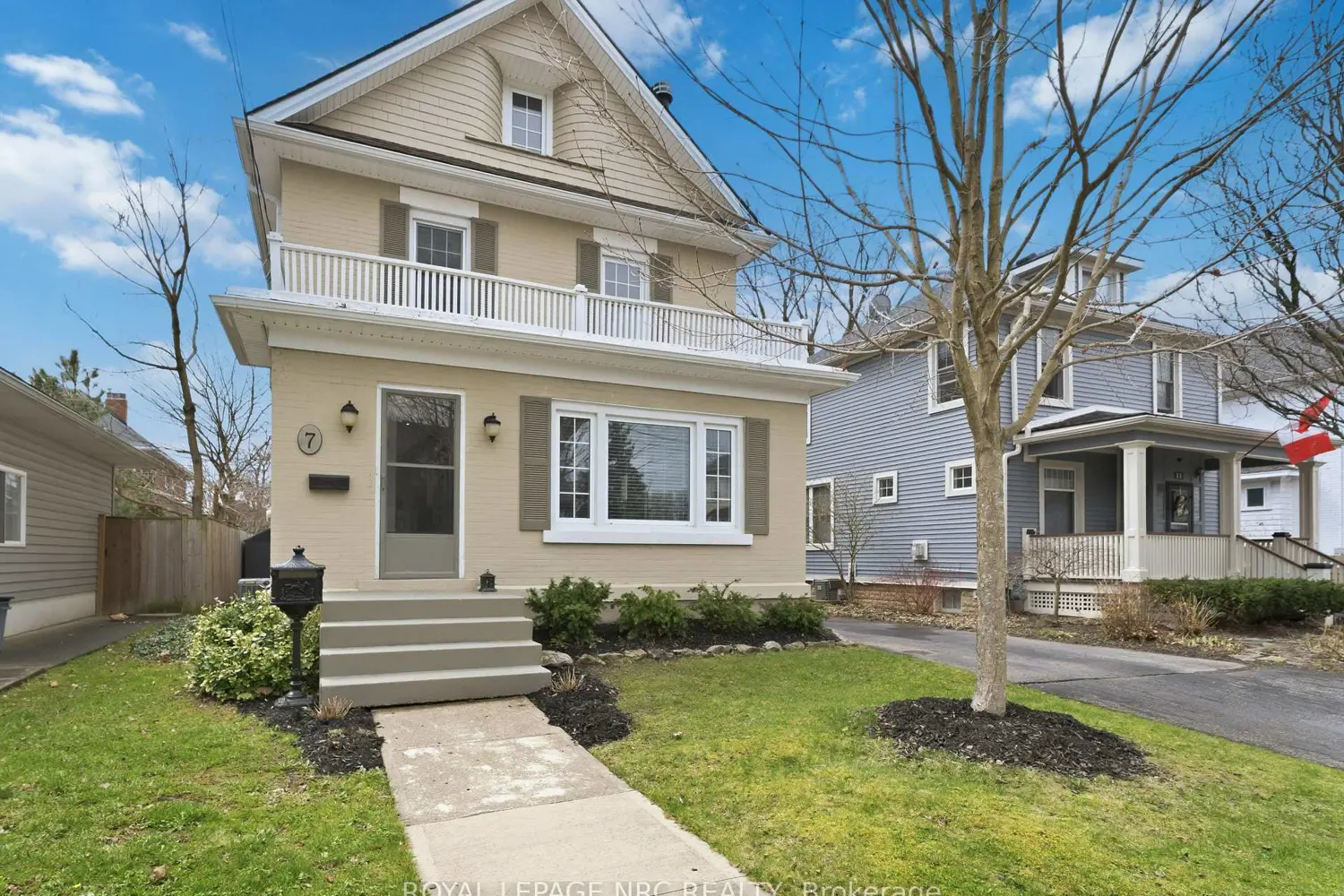 7 Highland Gardens
