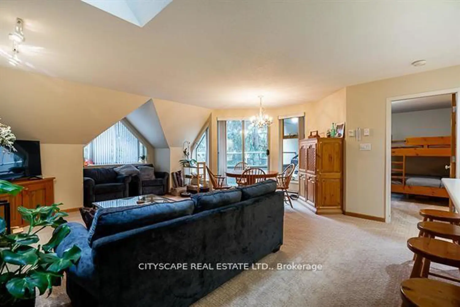 Additional image 6 of 4636 Blackcomb Way 31