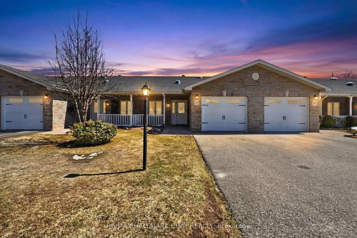 19 Greenway Drive