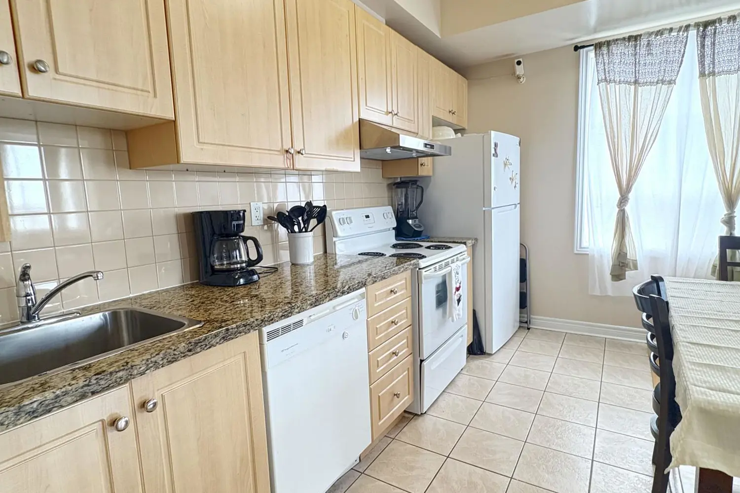 Additional image 4 of 1415 Lawrence Avenue 217