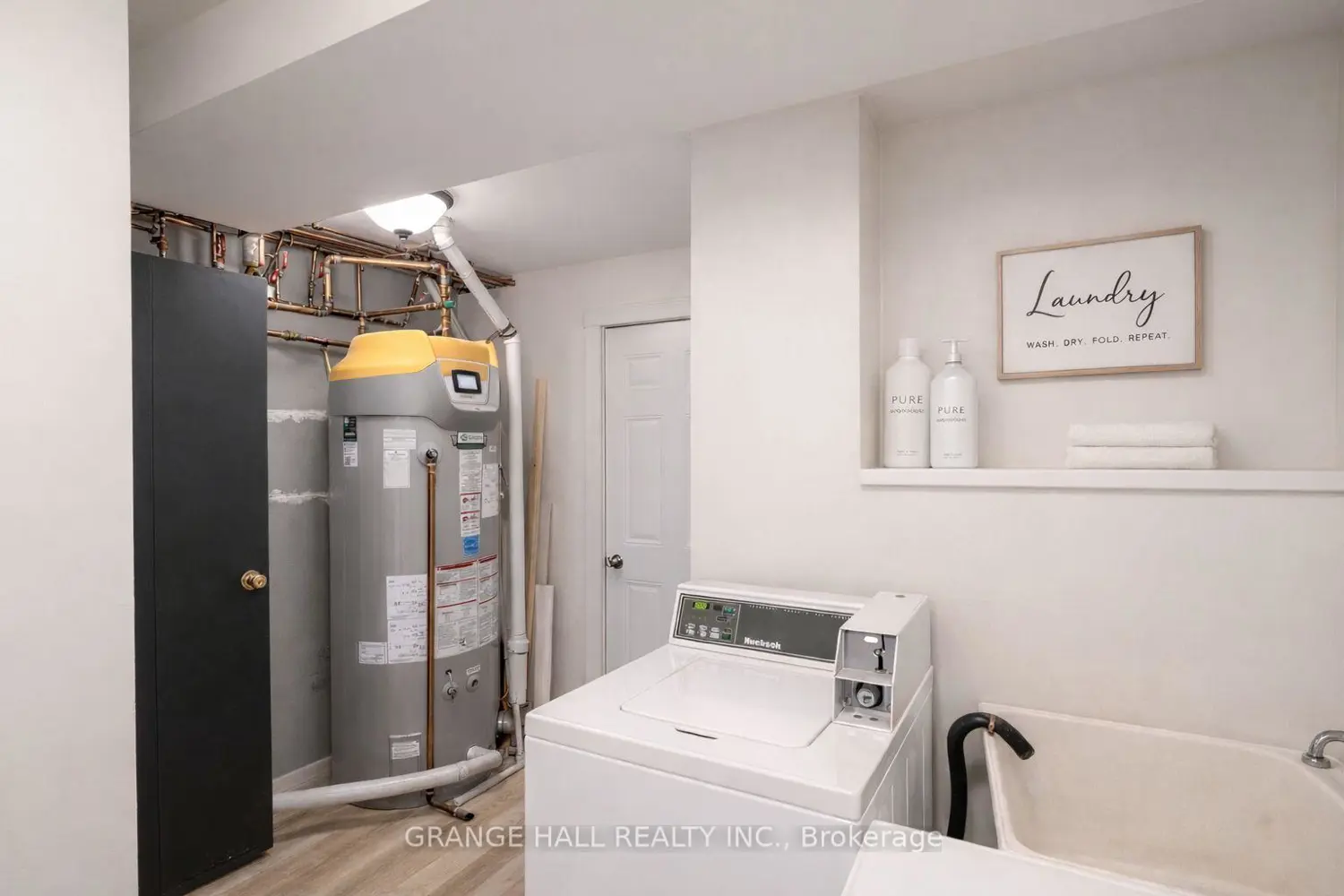 235 Canice Street photo 5