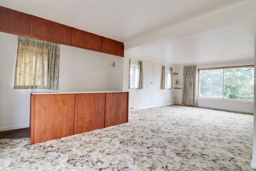 Additional image 4 of 4 bed country house for saleKingsmoor Road, Harlow CM19