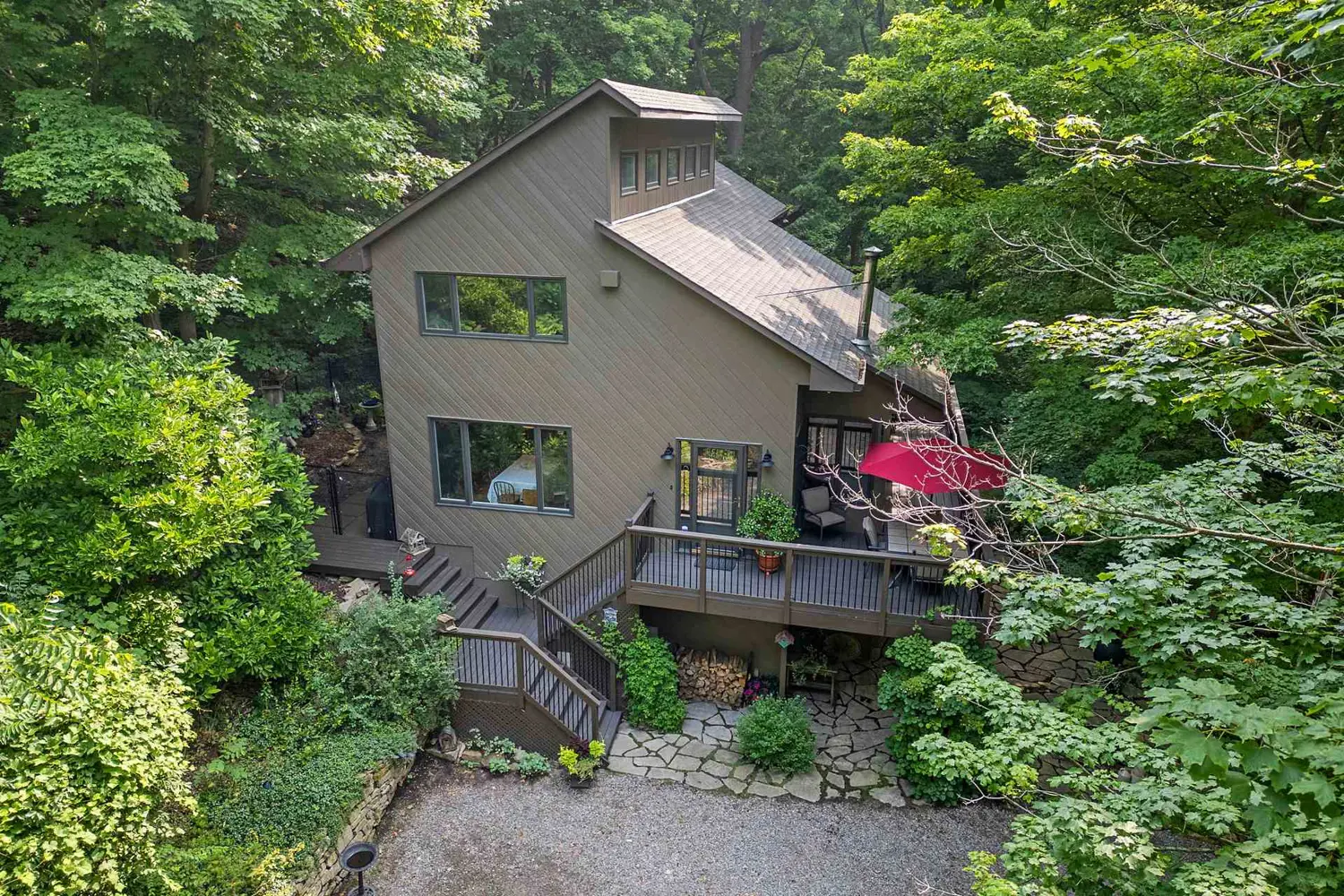 141 Valley Road