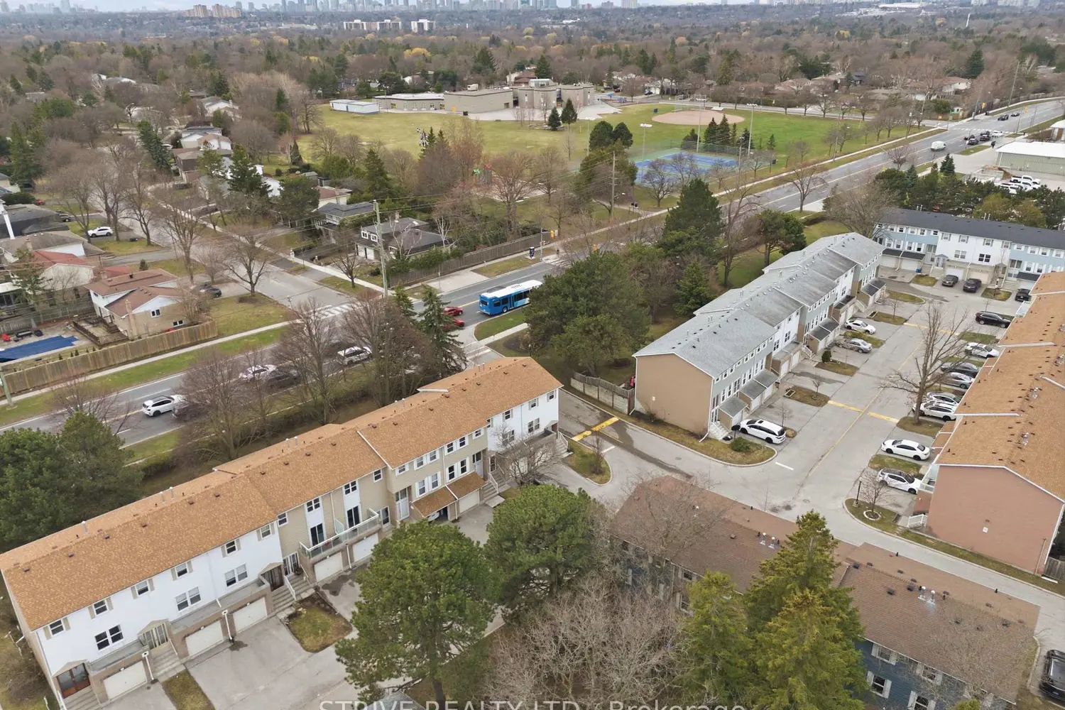 Additional image 17 of 1718 John Street 33