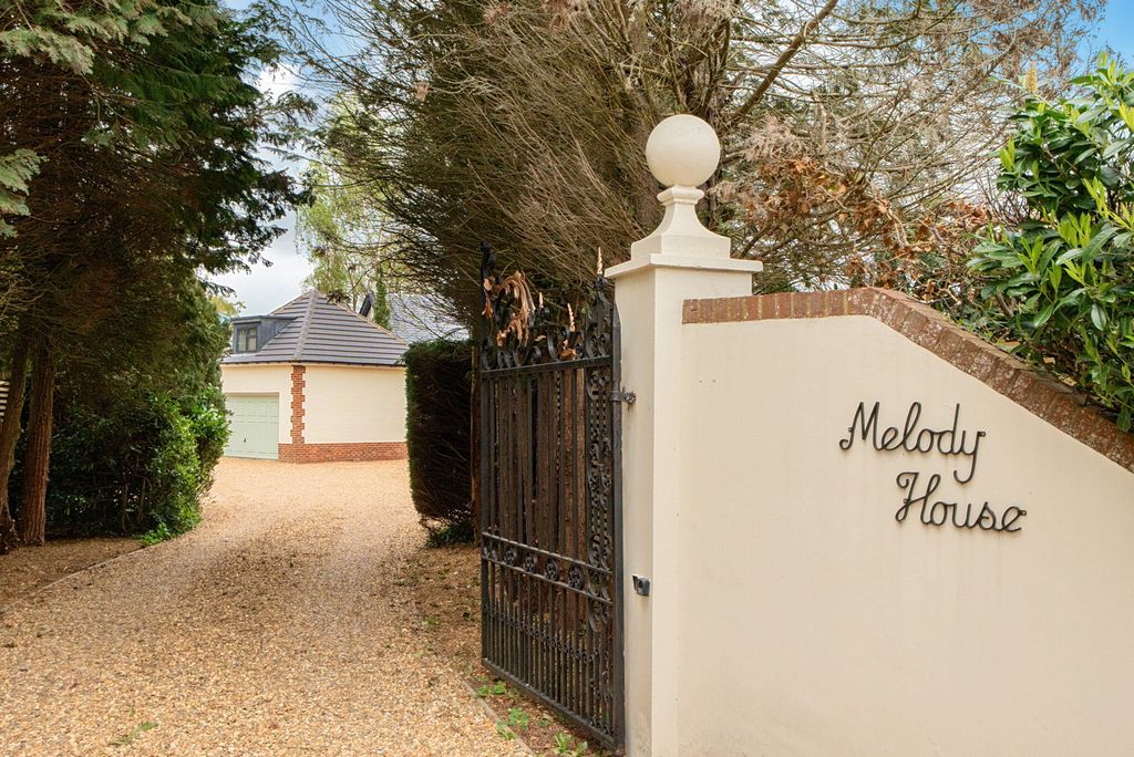 Additional image 34 of 6 bed detached house for saleGreys Road, Henley-On-Thames, Oxfordshire RG9