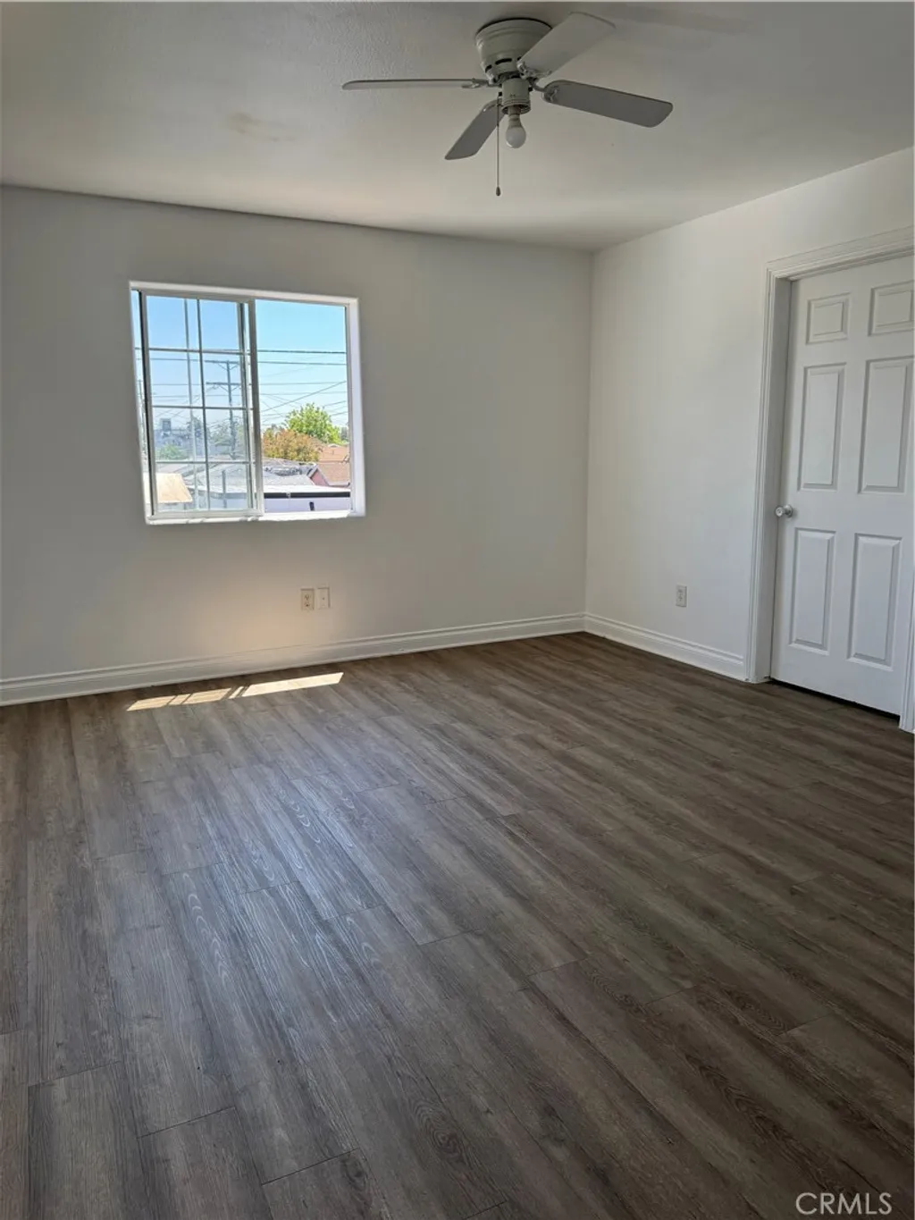 7688 S Main Street, Los Angeles, CA 90003