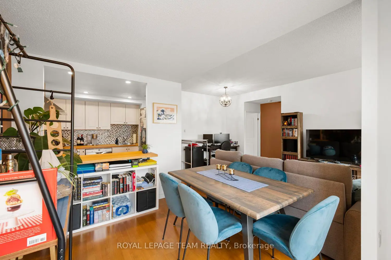 Additional image 7 of 45 Holland Avenue 902