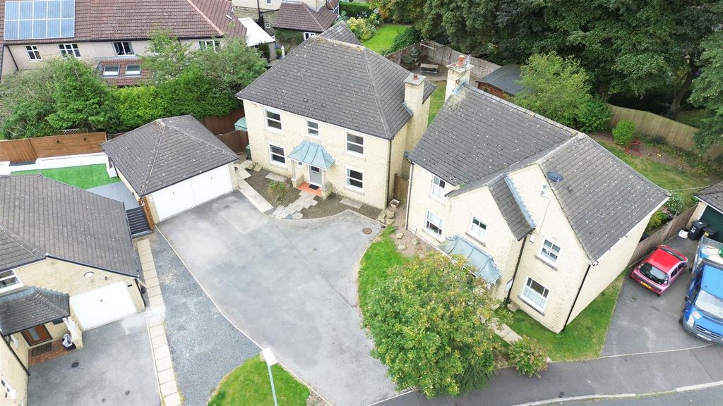 Additional image 34 of 4 bed detached house for saleBrodley Close, Hipperholme, Halifax HX3