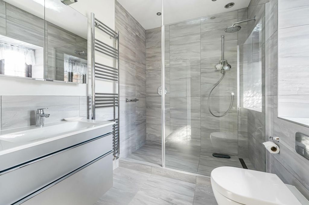Additional image 15 of 5 bed detached house for saleGreen Lane, Henley-On-Thames RG9