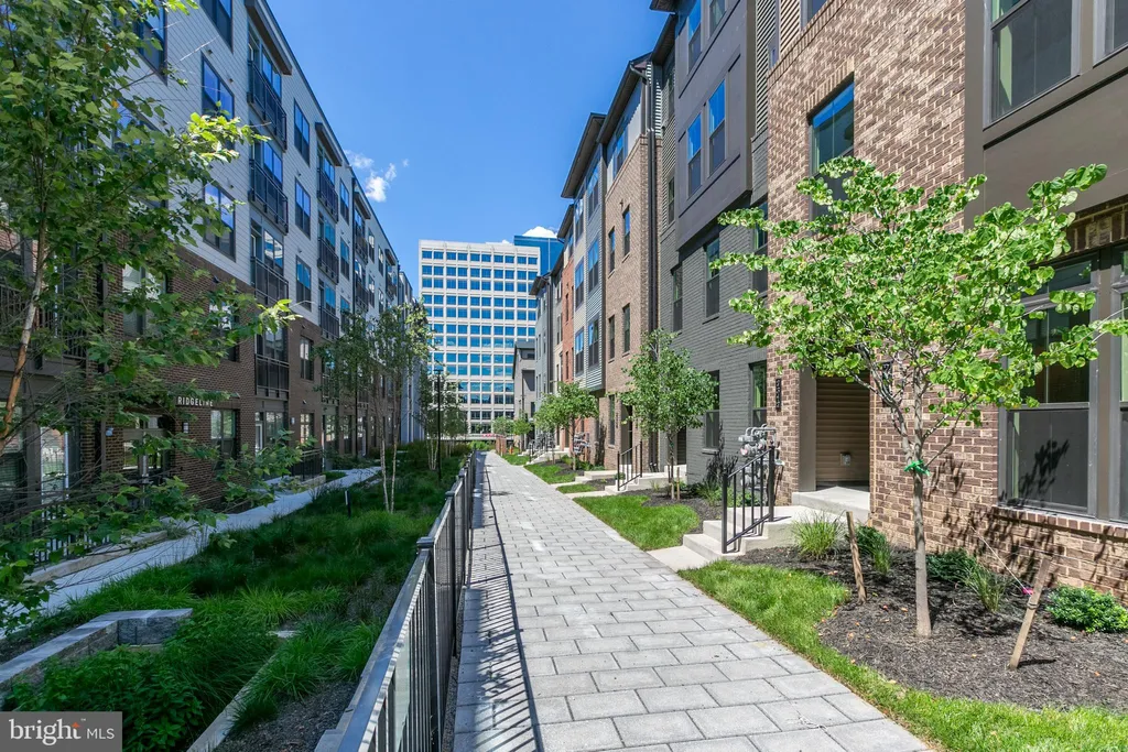Additional image 12 of 2328 Water Promenade Avenue, Herndon, VA 20171